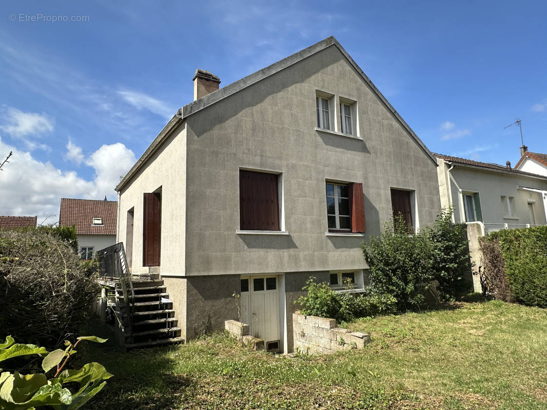 Maison à MAINTENON