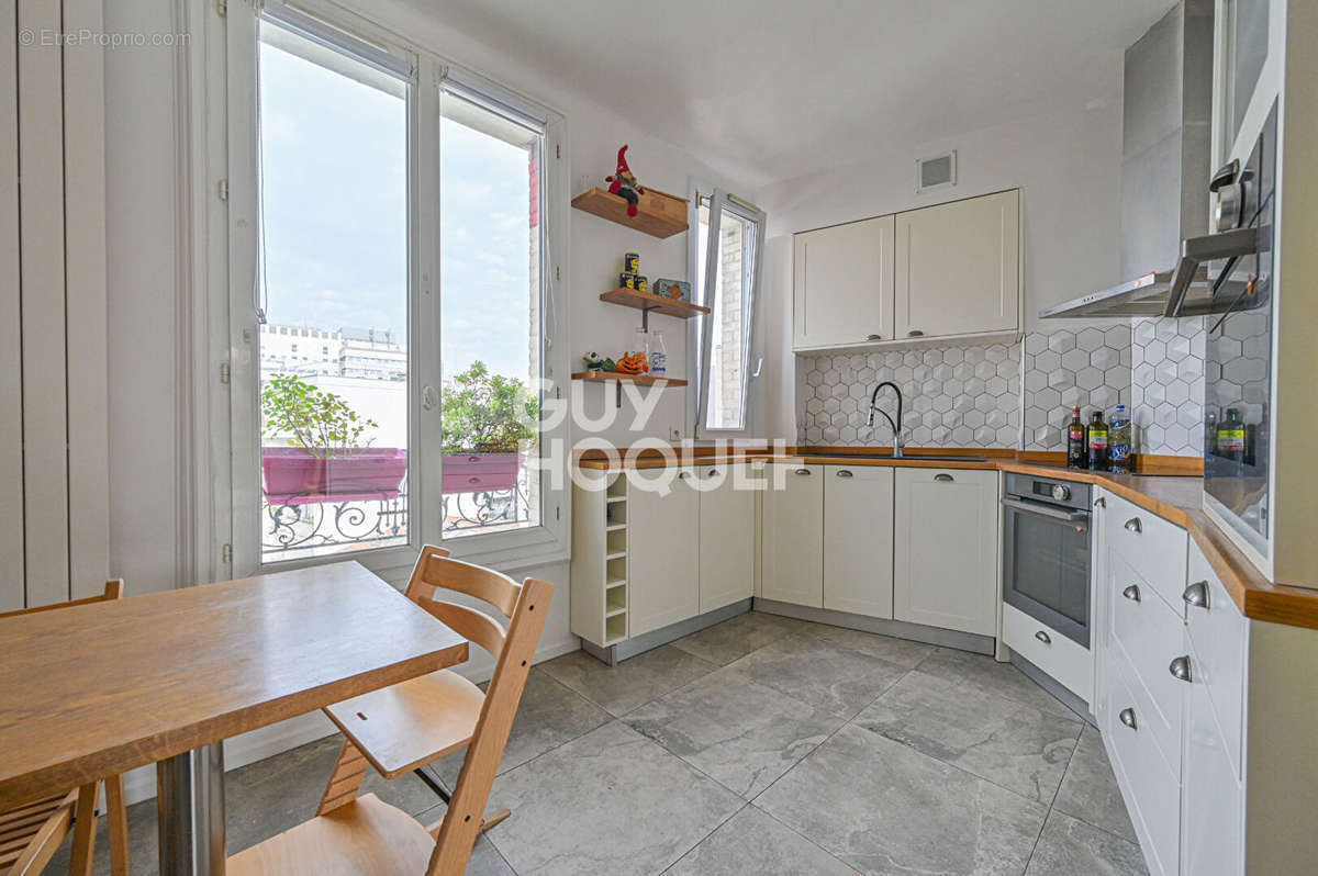 Appartement à PARIS-12E