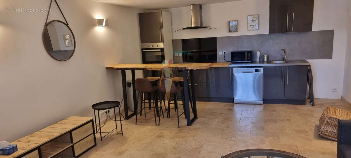 Appartement à LES ISSAMBRES