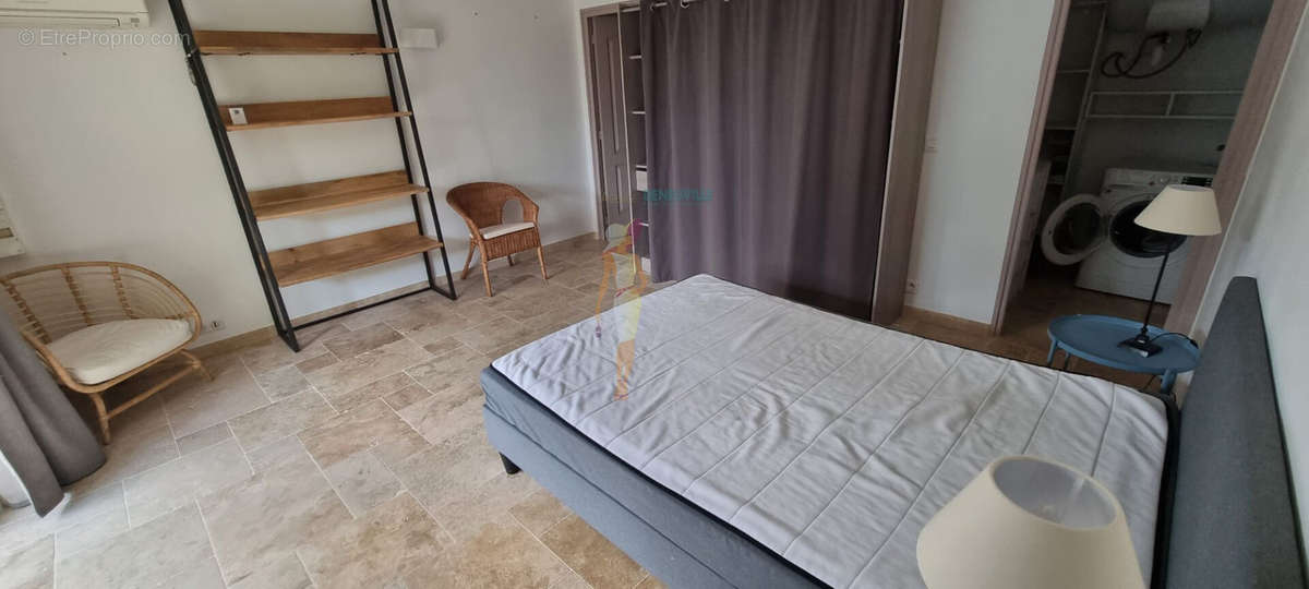 Appartement à LES ISSAMBRES