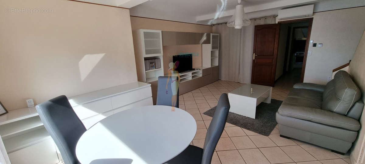 Appartement à LES ISSAMBRES