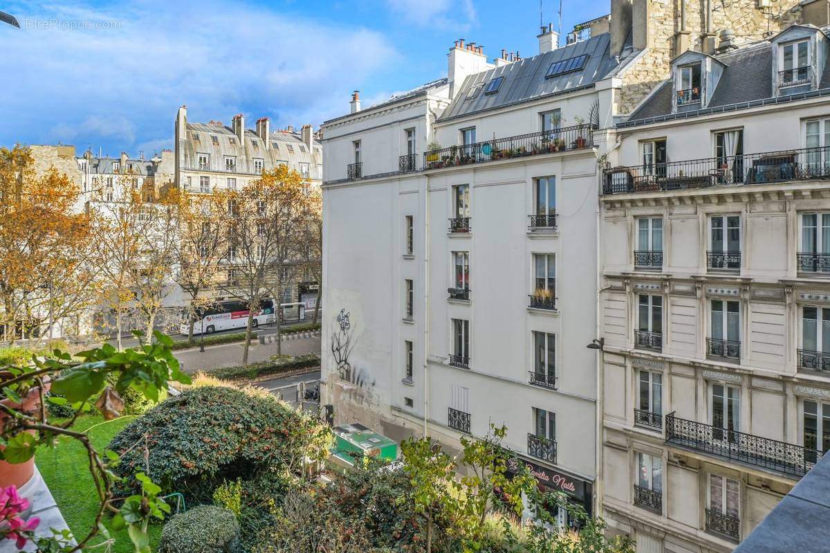 Appartement à PARIS-9E