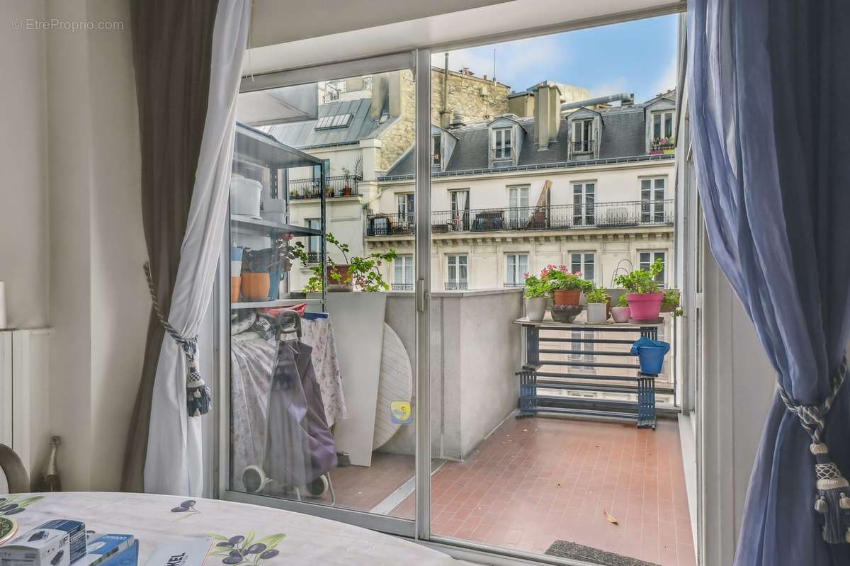 Appartement à PARIS-9E