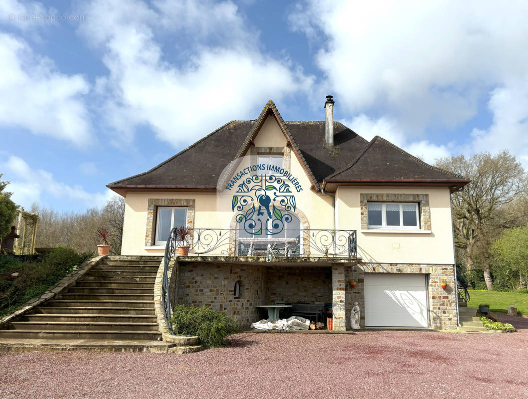 Maison à SAINT-SAUVEUR-LE-VICOMTE