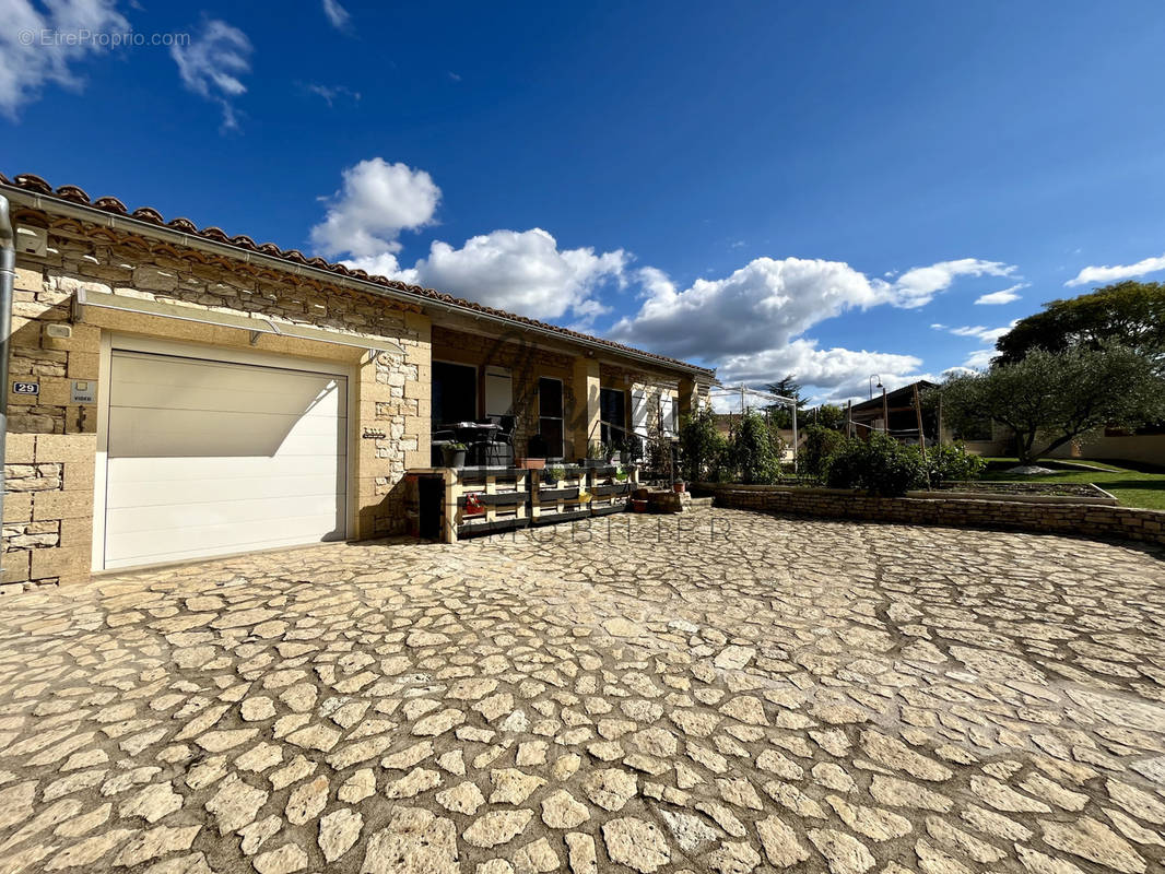 Maison à UZES