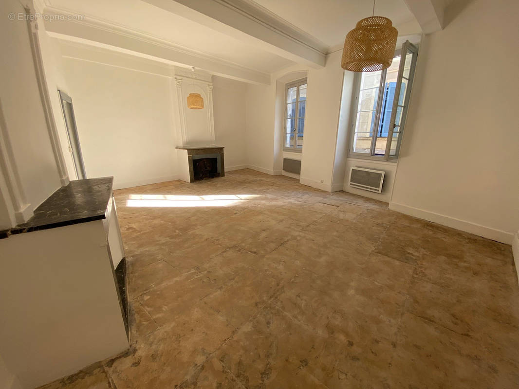 Appartement à NIMES