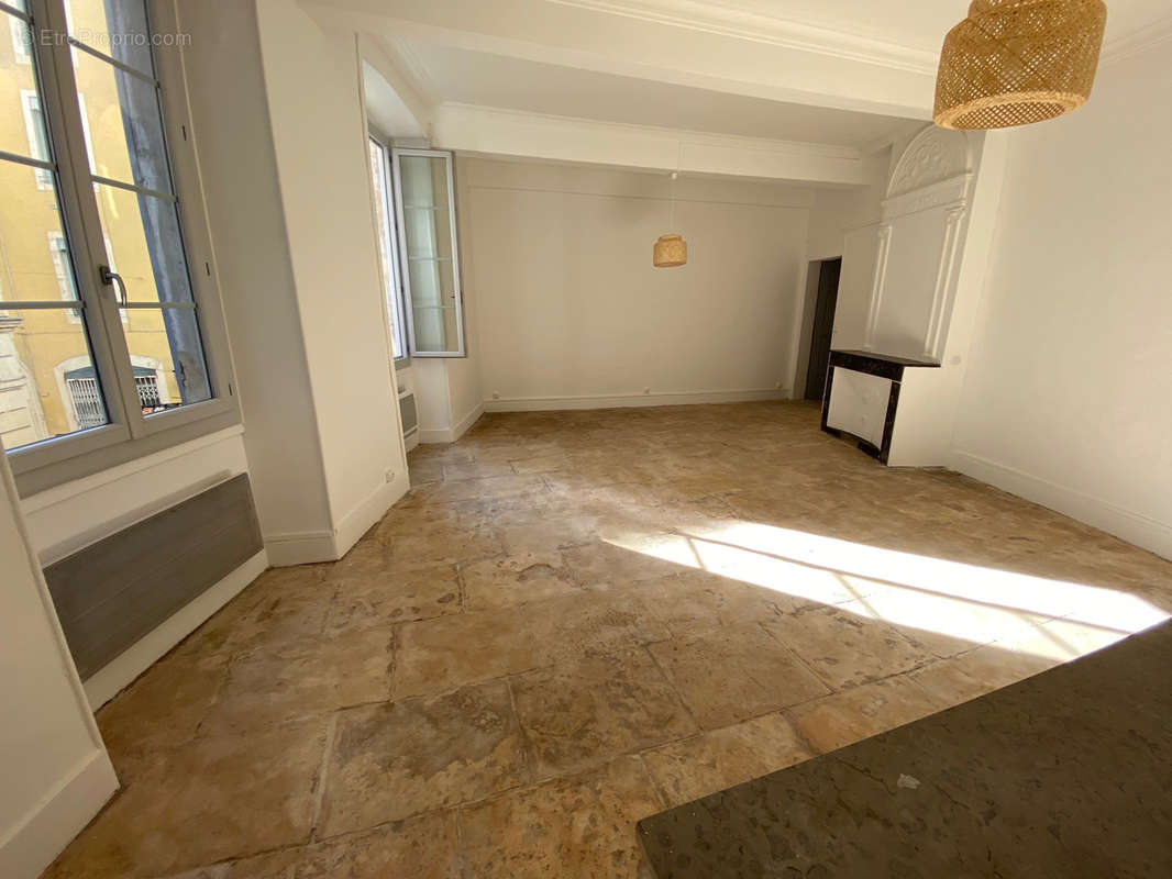 Appartement à NIMES