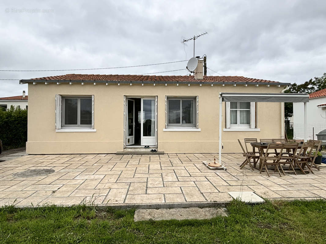 Maison à TONNAY-CHARENTE