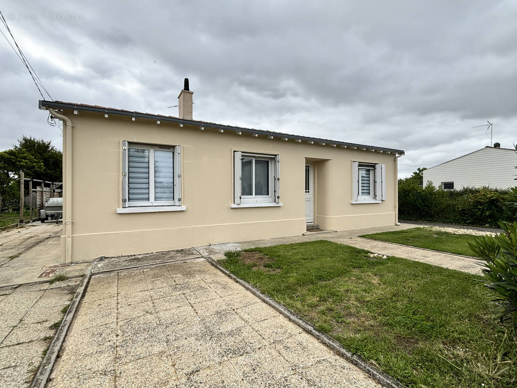 Maison à TONNAY-CHARENTE