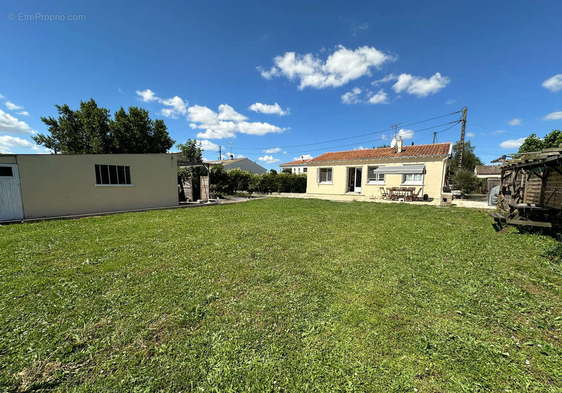 Maison à TONNAY-CHARENTE