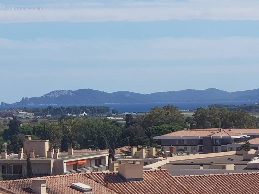 Appartement à HYERES