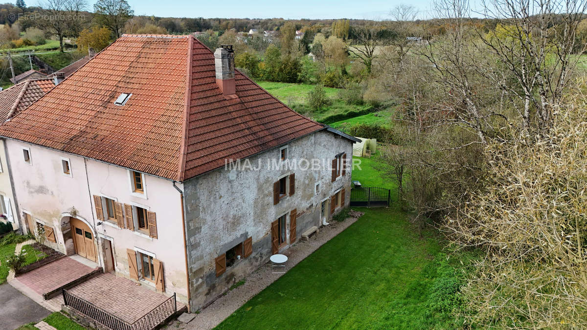 Maison à CHAUMOUSEY