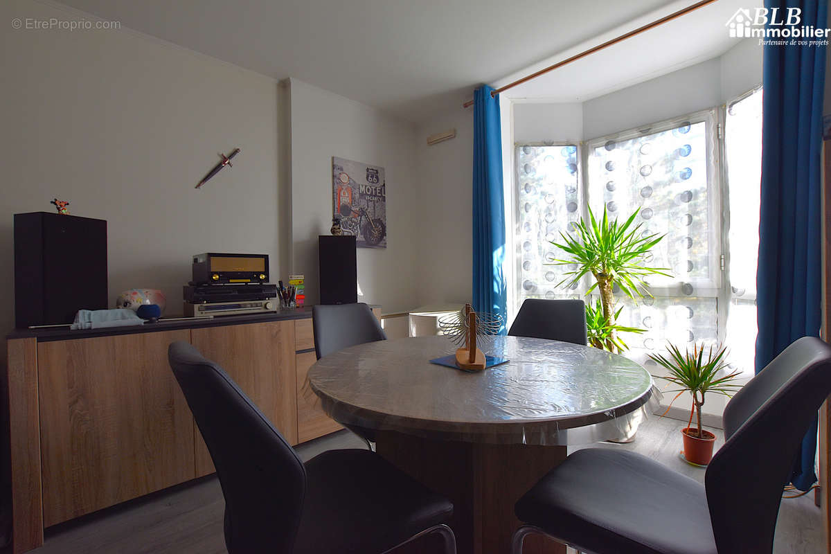 Appartement à ELANCOURT