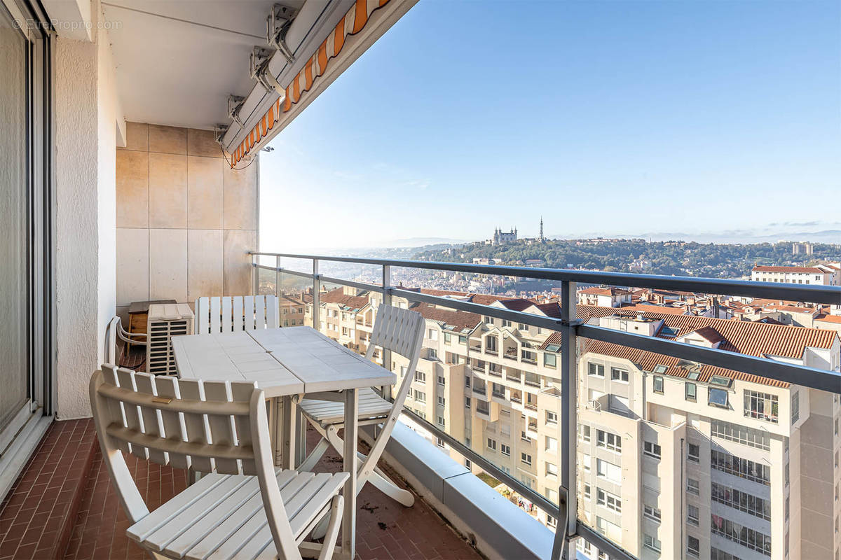 Appartement à LYON-1E