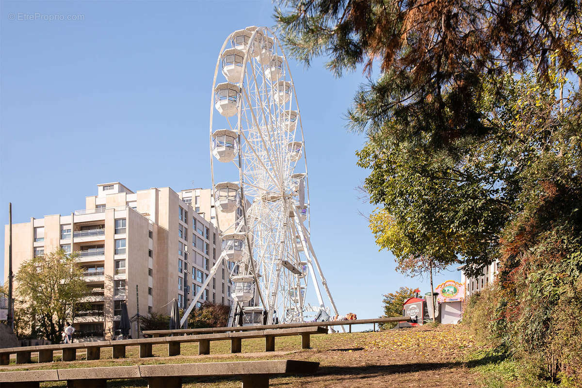 Appartement à LYON-1E