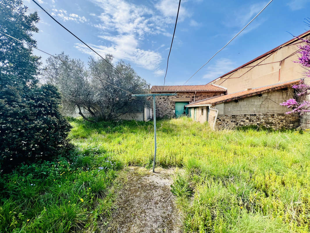 Maison à CLERMONT-L&#039;HERAULT