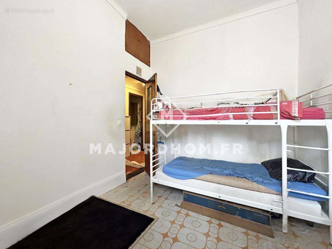 Appartement à MARSEILLE-5E