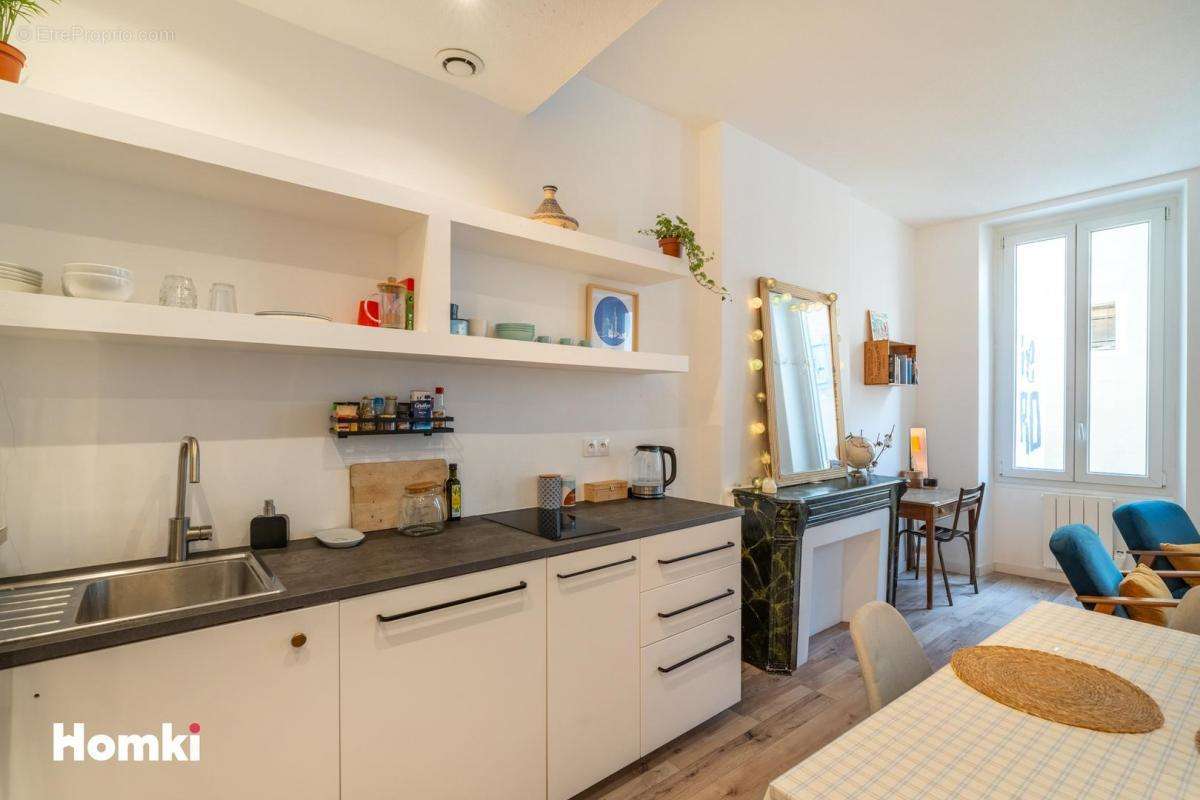 Appartement à MARSEILLE-2E