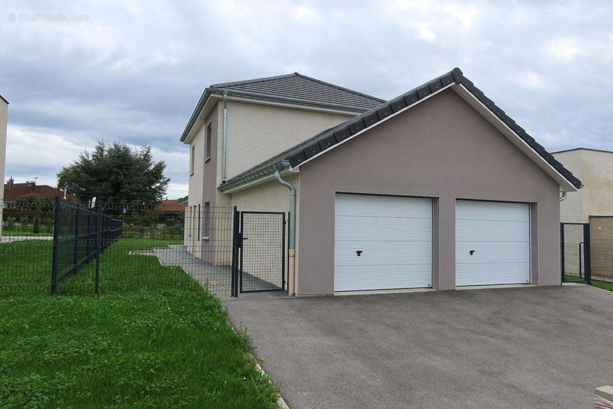 Maison à CHATILLON-LE-DUC