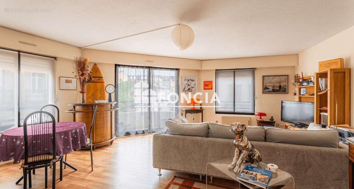 Appartement à BORDEAUX