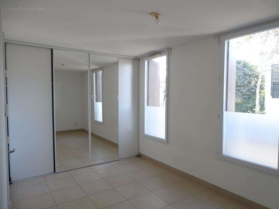 Appartement à MAUGUIO