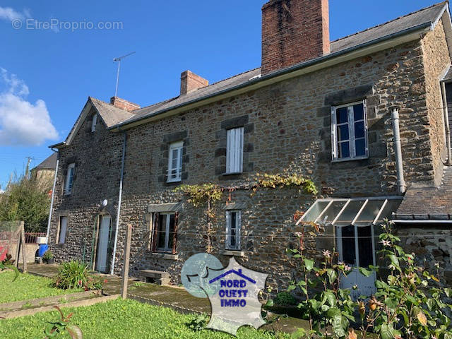 Maison à AMBRIERES-LES-VALLEES