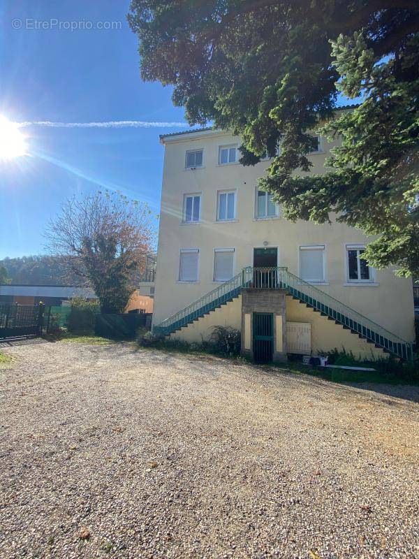 Appartement à FONTAINES-SUR-SAONE