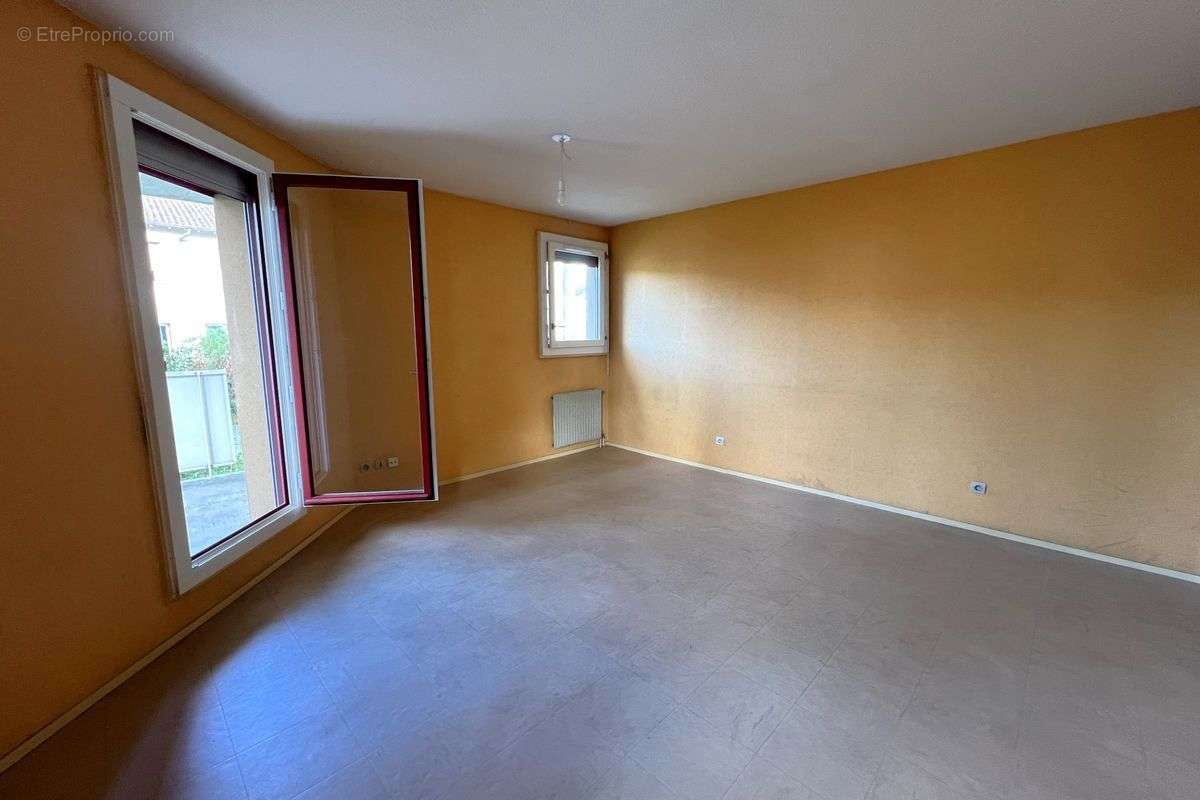 Appartement à BELLEVILLE