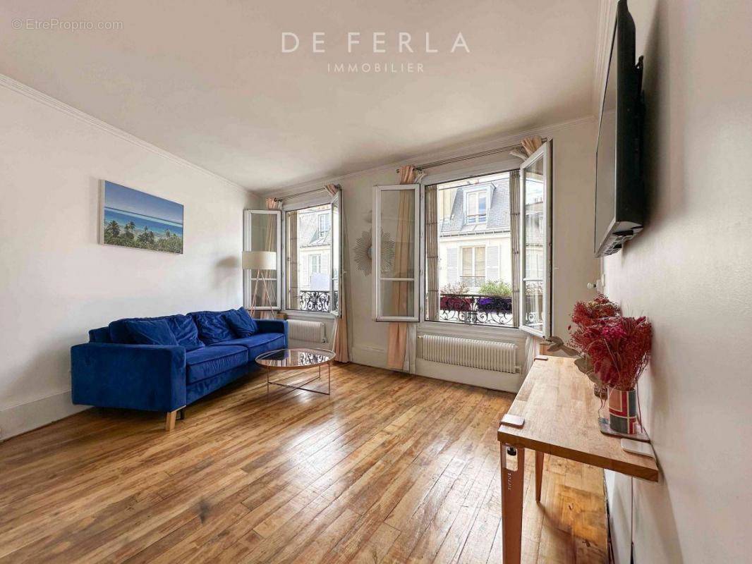 Appartement à PARIS-7E