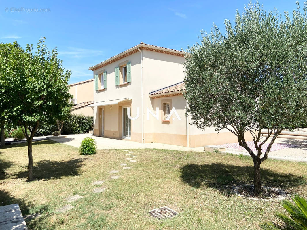 Maison à UZES