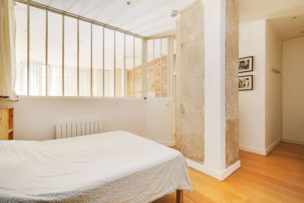 Appartement à PARIS-10E