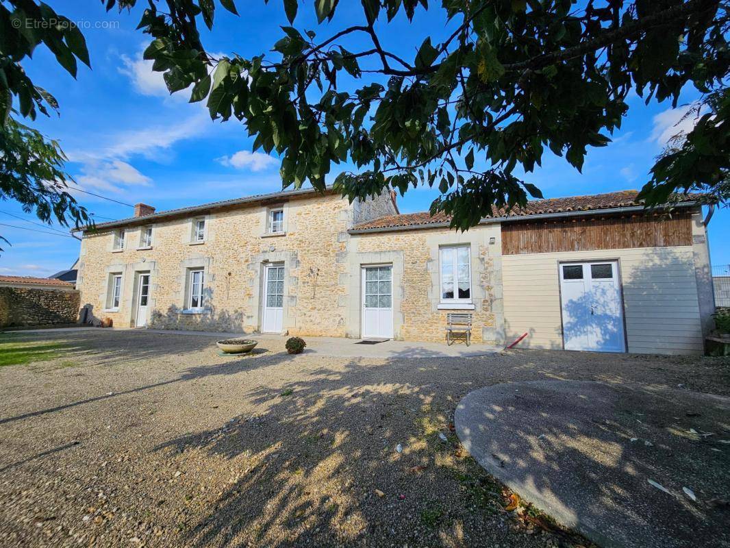 Maison à THOUARS