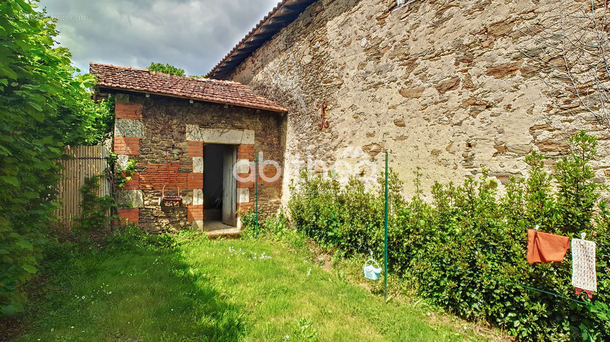 Maison à ROUMAZIERES-LOUBERT