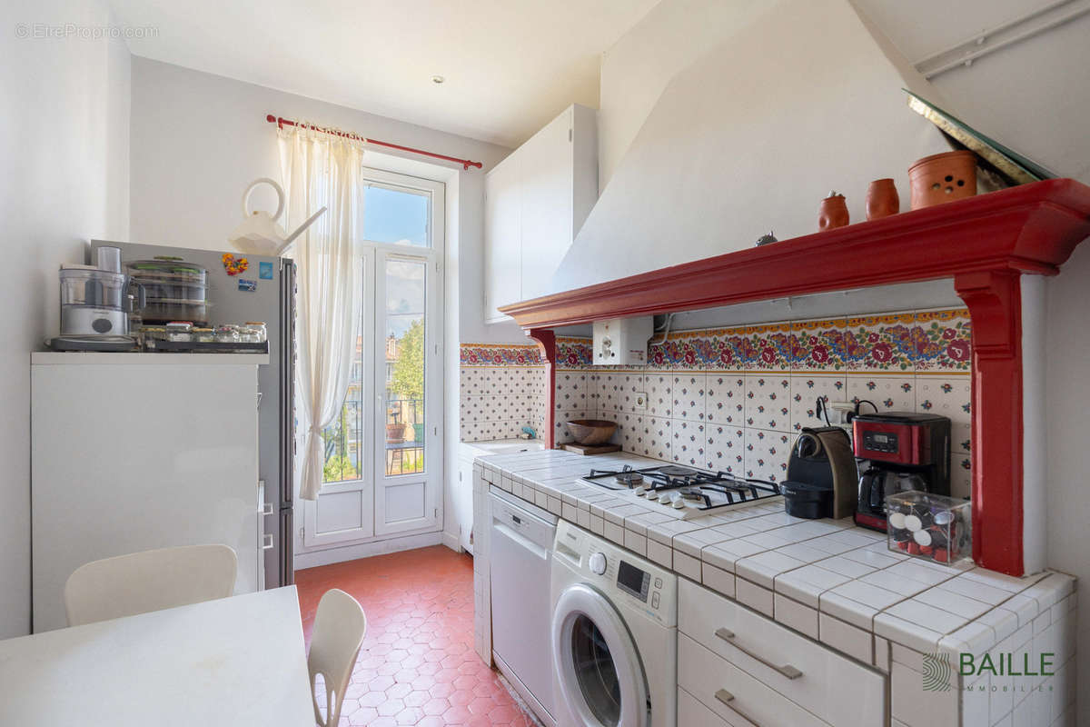 Appartement à MARSEILLE-8E