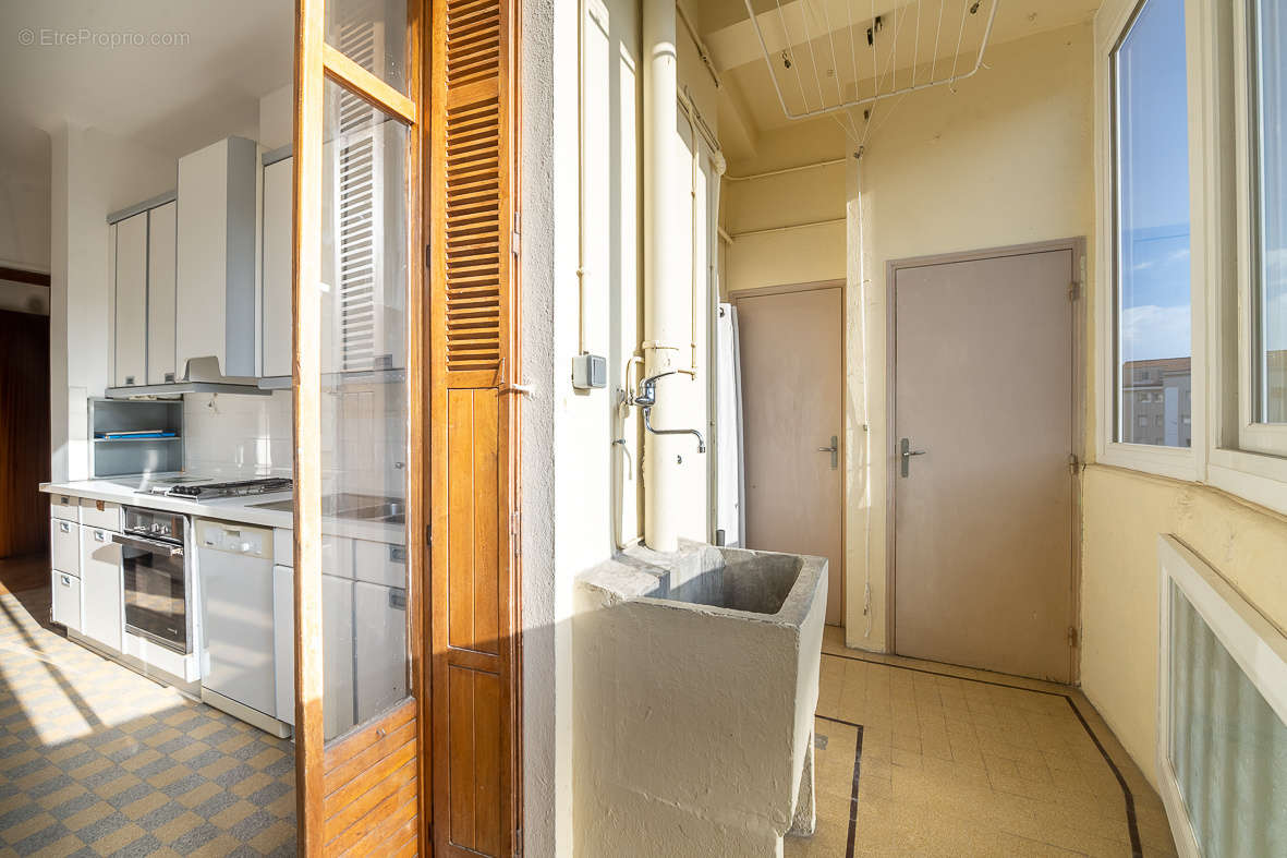 Appartement à MARSEILLE-8E