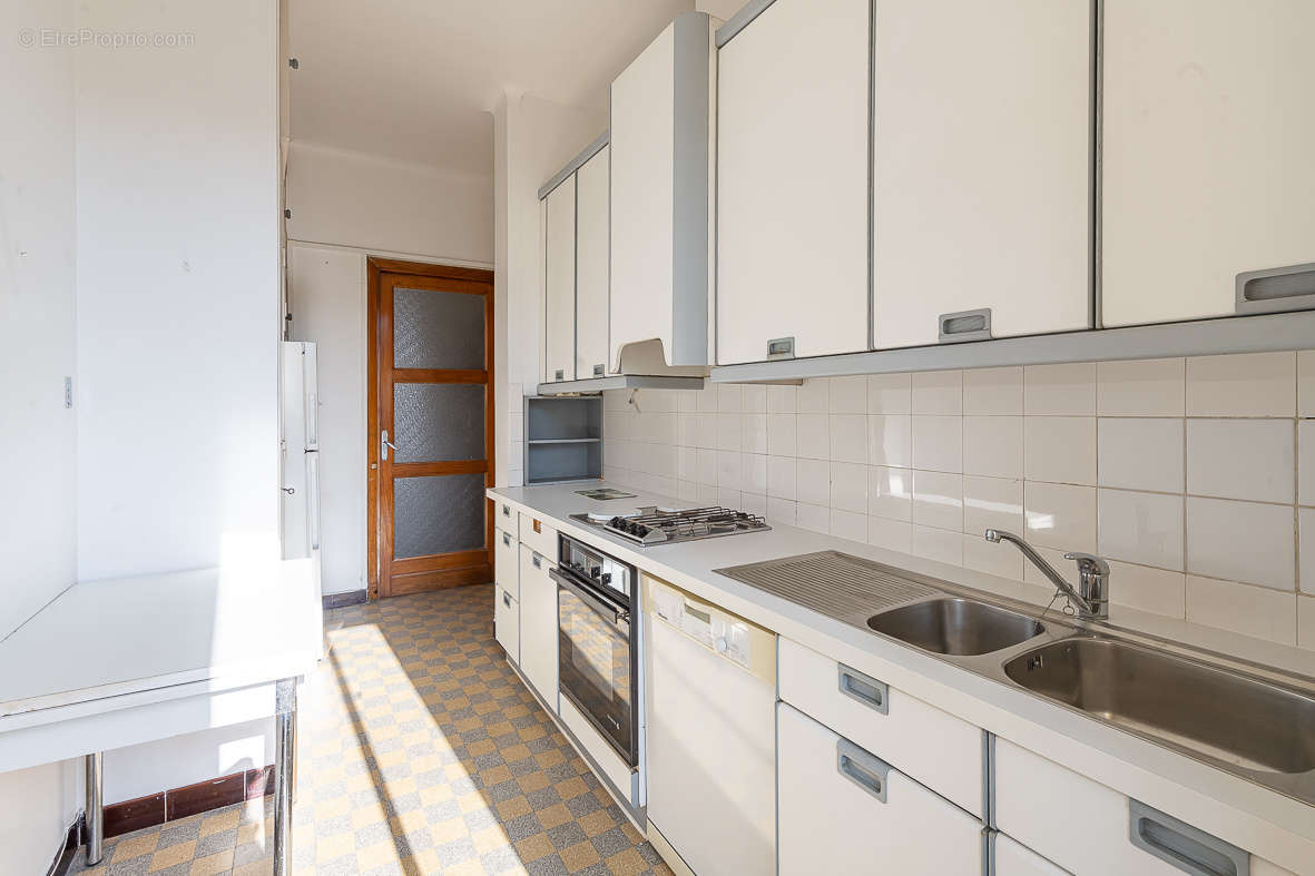 Appartement à MARSEILLE-8E