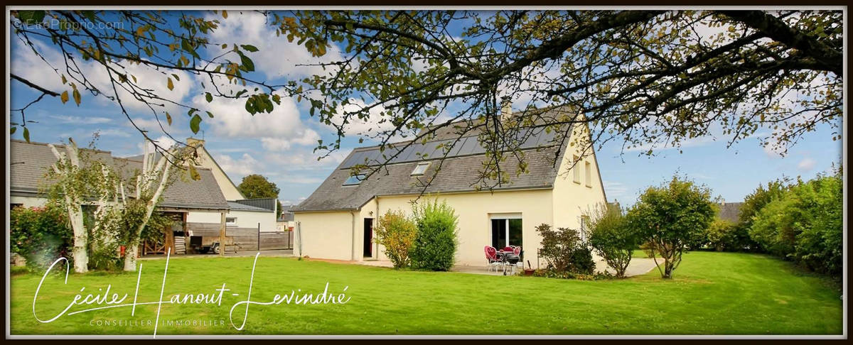 Maison à SAINT-HILAIRE-DU-HARCOUET