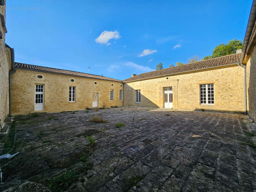 Maison à SAUVETERRE-DE-GUYENNE