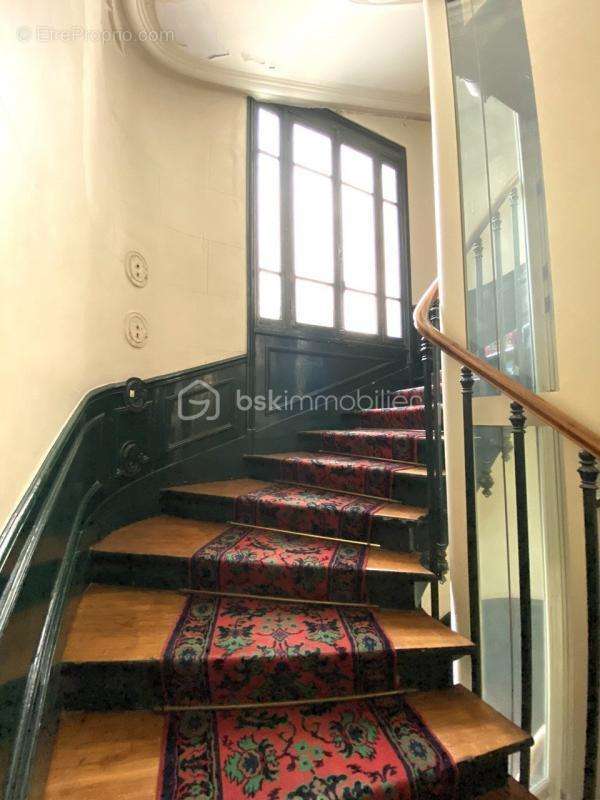 Appartement à PARIS-7E