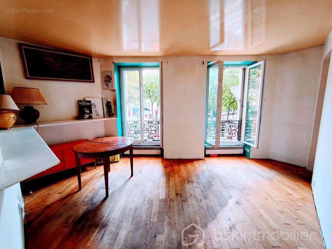 Appartement à PARIS-11E