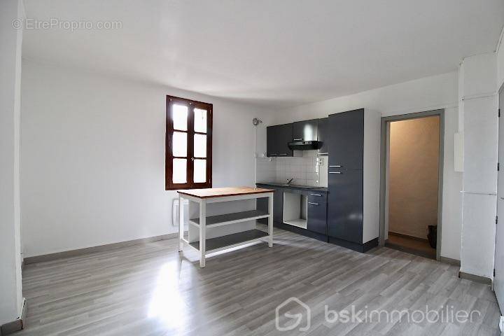 Appartement à LUNEL