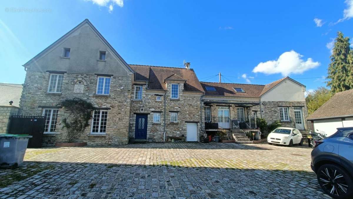 Maison à MAREIL-EN-FRANCE