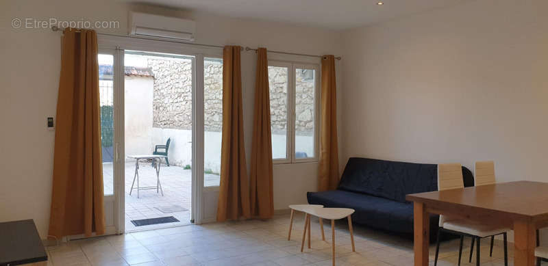 Appartement à BOURG-SAINT-ANDEOL