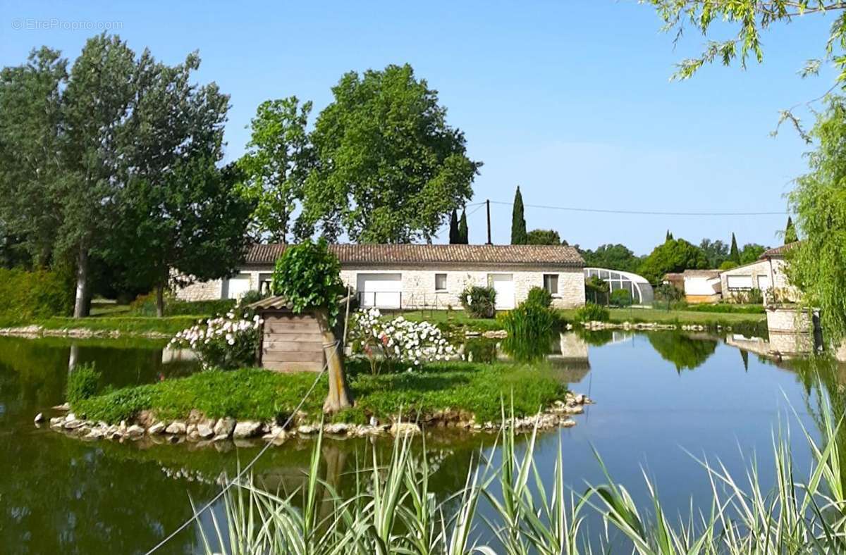 Maison à LA BRUGUIERE