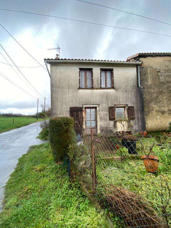 Maison à SAINT-GOURSON