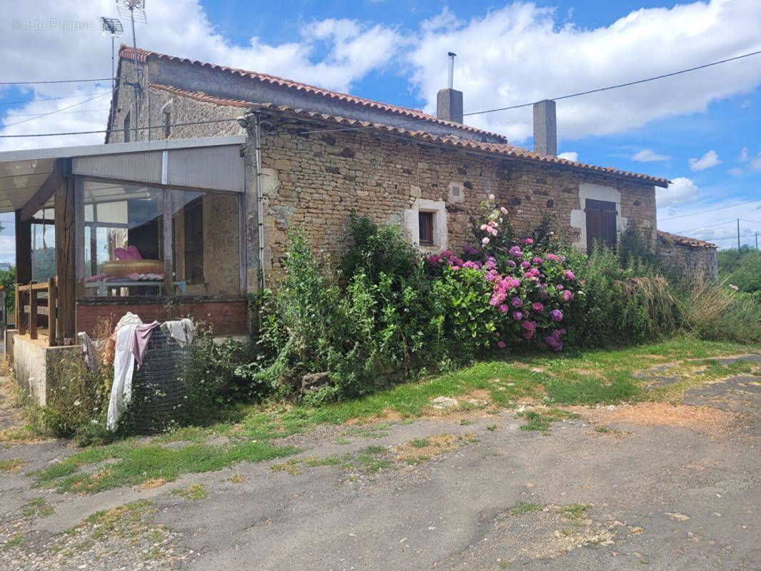 Maison à FOUSSAIS-PAYRE