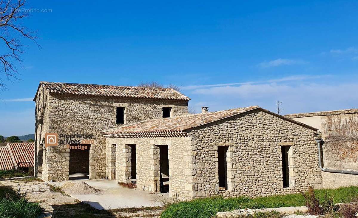 Maison à UZES