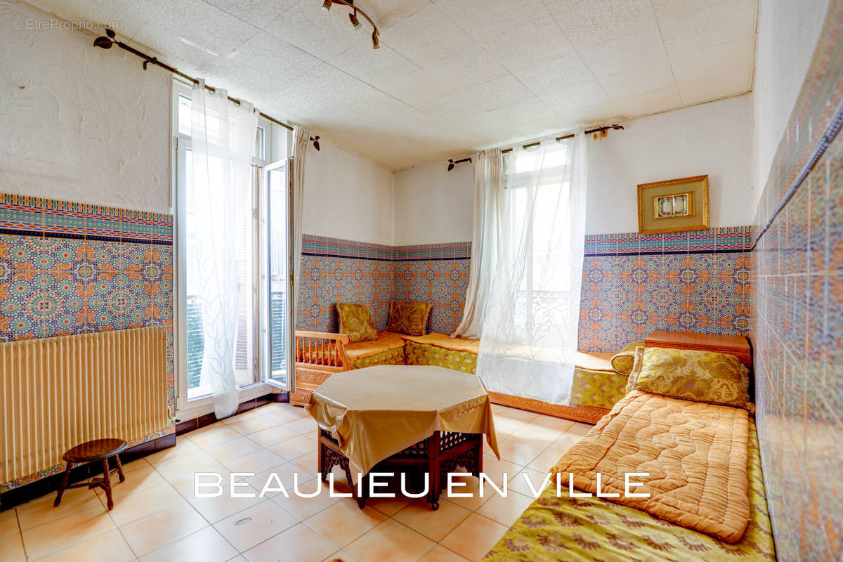 Appartement à MARSEILLE-1E