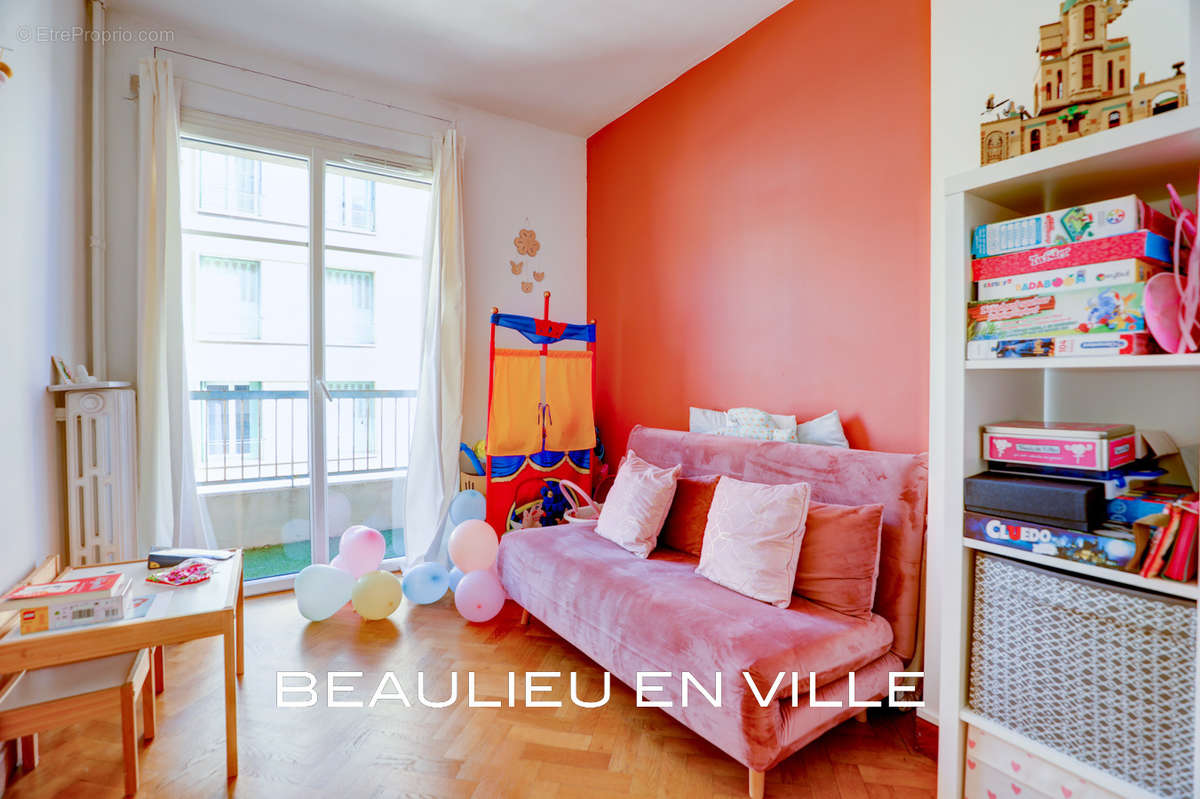 Appartement à MARSEILLE-5E