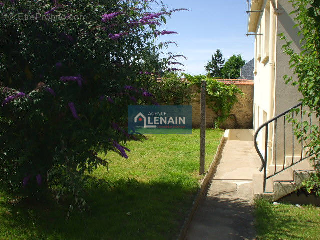 Maison à LES HERBIERS